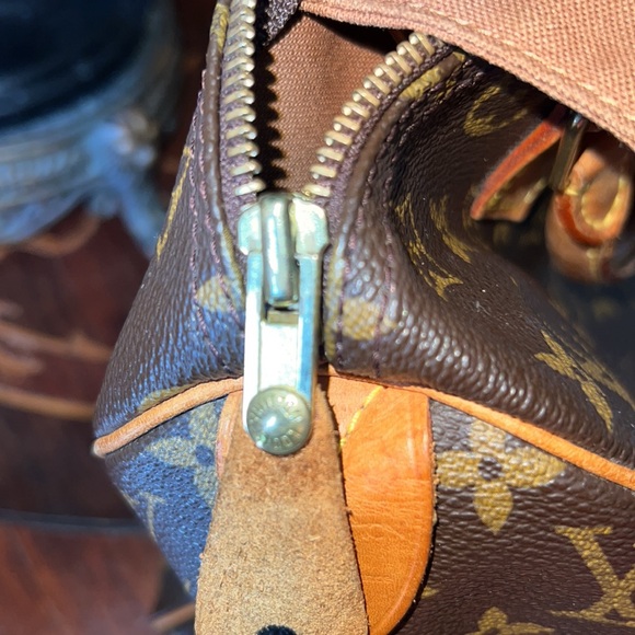 Louis Vuitton bag - Picture 8 of 16